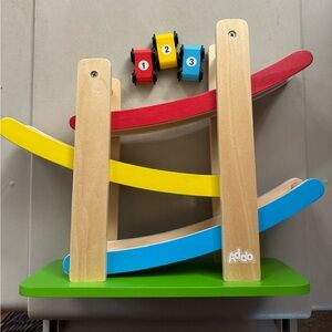 Addo wooden zig zag race car ramp